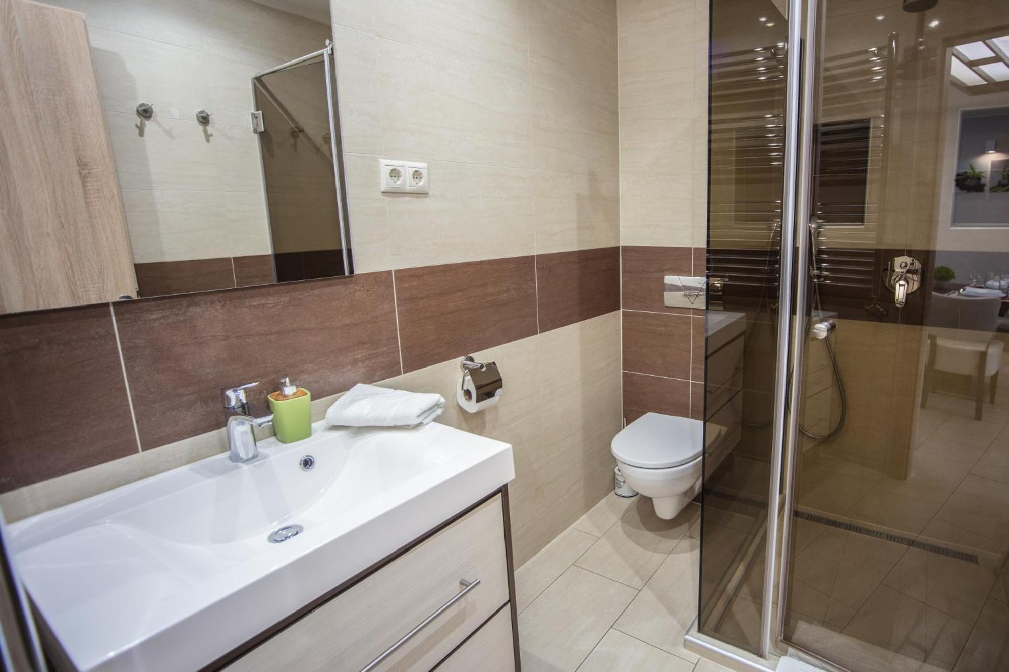 Nemeth Apartmanok Sárvár Екстериор снимка