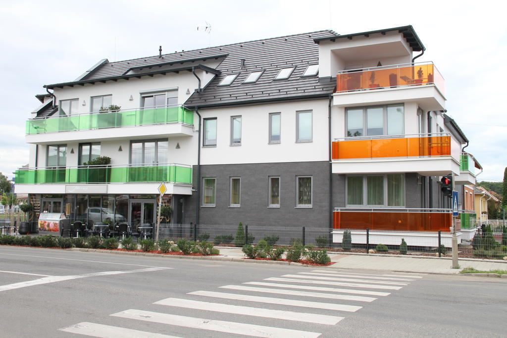 Nemeth Apartmanok Sárvár Екстериор снимка